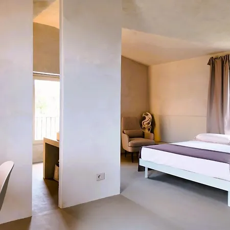 Unico Borgo Del Hotel 4*