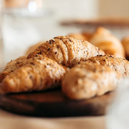 ホテル Borgo Del 4*